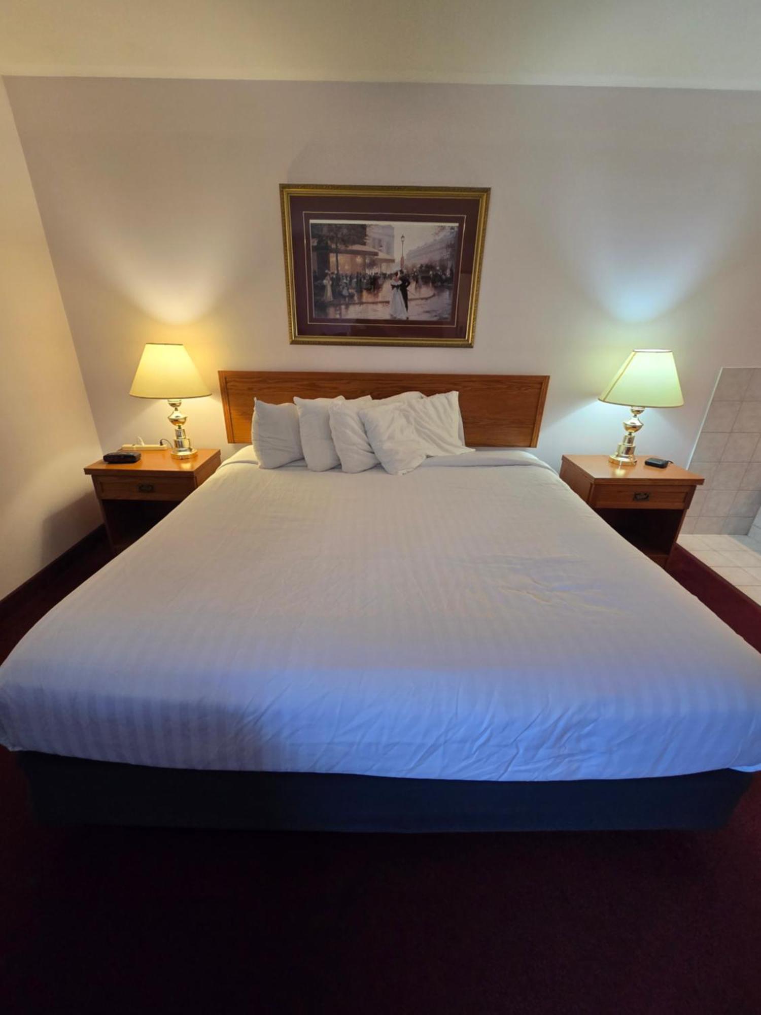 ทราเวลลอดจ์ บาย วินด์แฮม พอร์ต เอลกิ้น Motel พอร์ตเอลกิน ภายนอก รูปภาพ