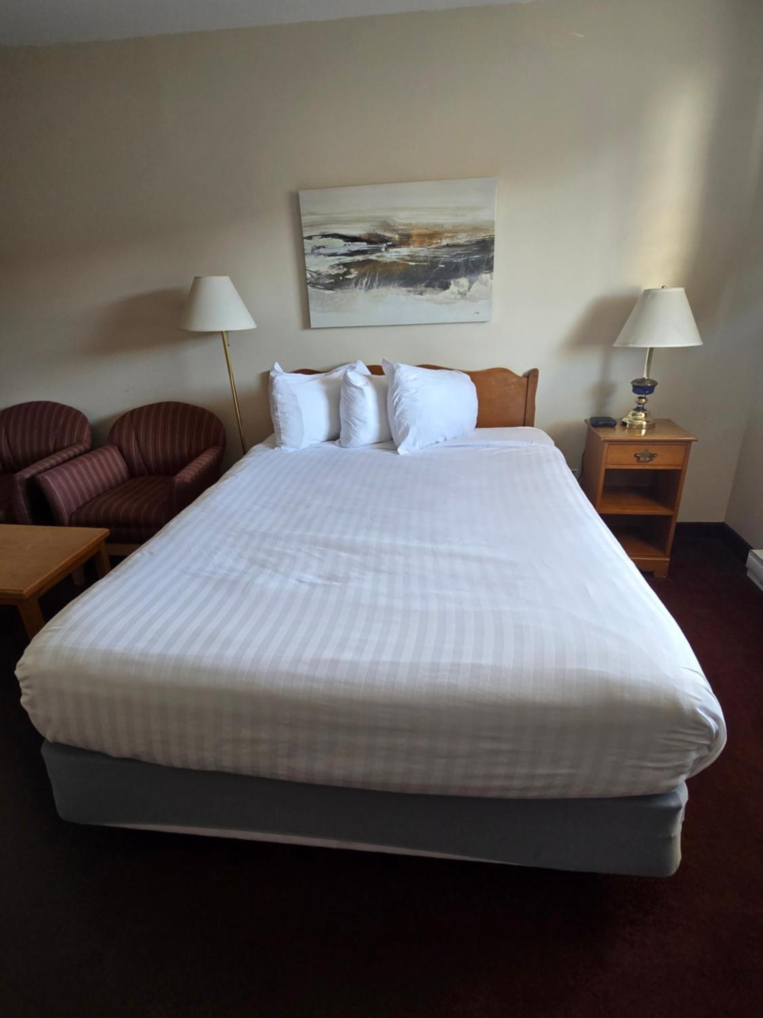 ทราเวลลอดจ์ บาย วินด์แฮม พอร์ต เอลกิ้น Motel พอร์ตเอลกิน ภายนอก รูปภาพ